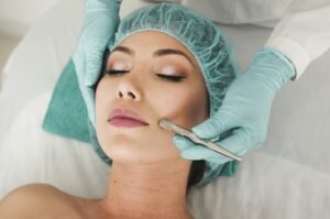 Read more about the article The Plastic Surgery Dilemma: Is It Worth It?